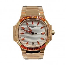 Nautilus 7118 White Dial with Diamond Markers in Rose Gold Nautilus 7118 White Dial with Diamond Markers in Rose Gold