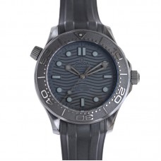 Seamaster Diver 300M Co-Axial Master Chronometer 43.5mm 210.92.44.20.01.003 on Rubber Strap